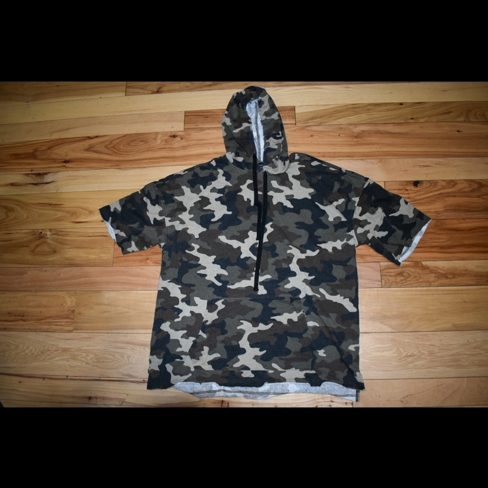 Camo Short Sleeve Sweater